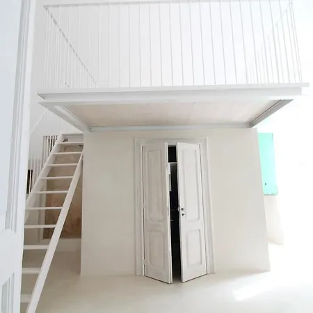 Casa La Corte Kale Polis